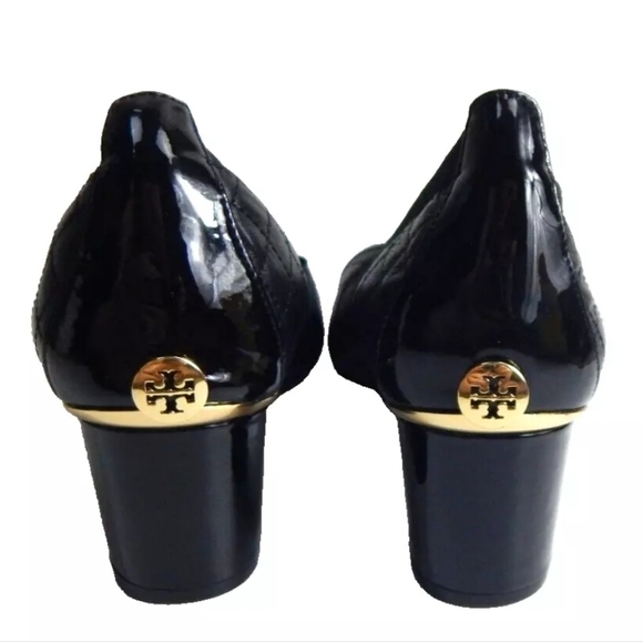 Tory Burch Carrie Black Quilted Leather Pumps - Picture 2 of 7